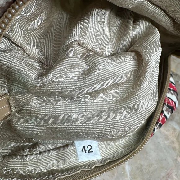 Prada Urban rare Sketch Cosmetic Pouch with Red Accents - Picture 7 of 7